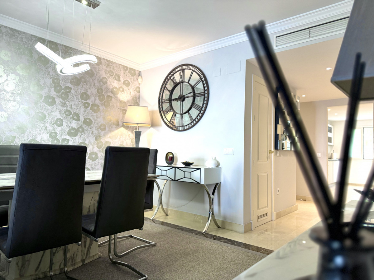 Se vende Apartamento Planta Media de 3 dormitorios en Costa Del Sol, Málaga, España