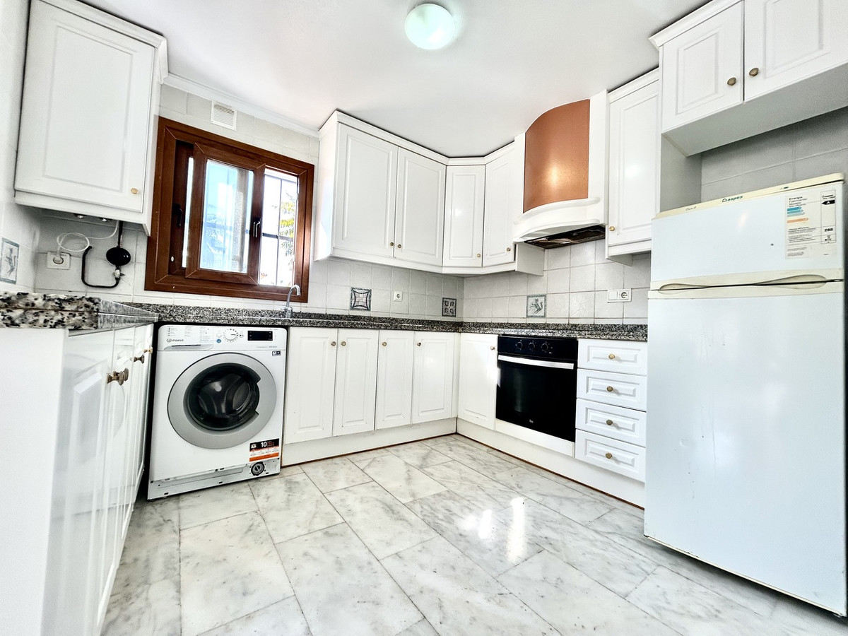 Se vende Apartamento Planta Media de 2 dormitorios en Costa Blanca, Alicante, España