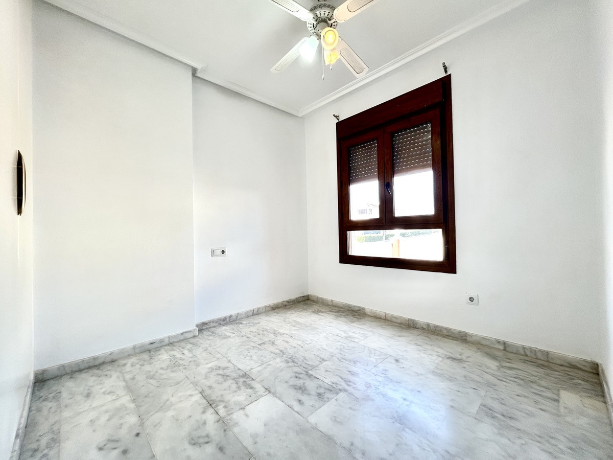 Se vende Apartamento Planta Media de 2 dormitorios en Costa Blanca, Alicante, España