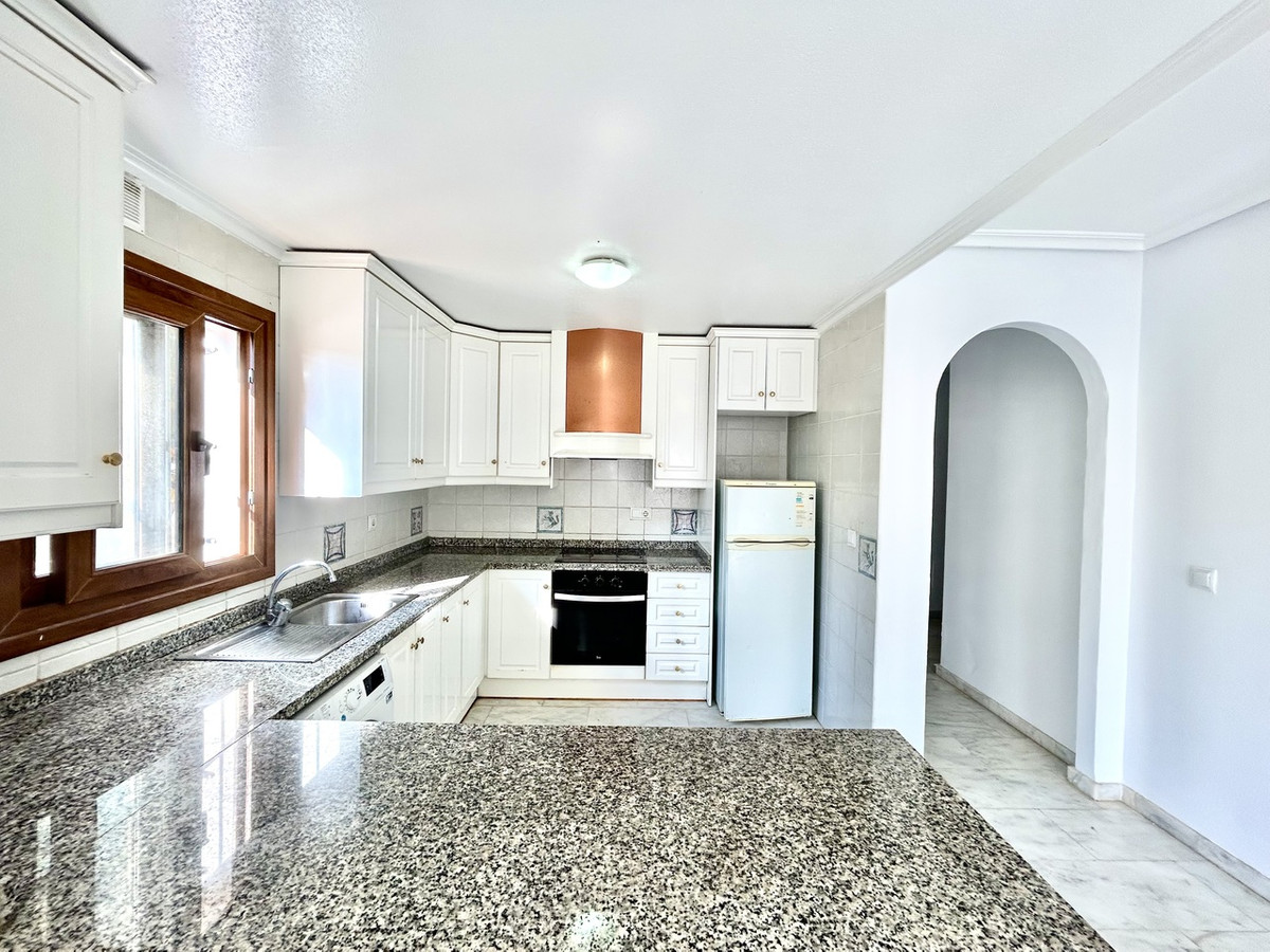 Se vende Apartamento Planta Media de 2 dormitorios en Costa Blanca, Alicante, España