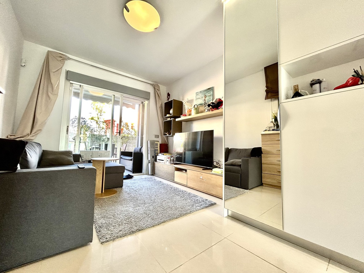 2 Bed Apartment for sale in Punta Prima Costa Blanca, Alicante, Spain