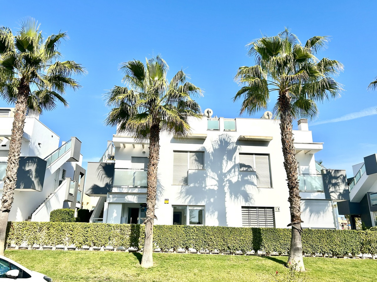 2 Bed Apartment for sale in Punta Prima Costa Blanca, Alicante, Spain