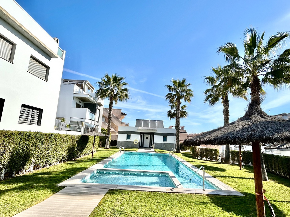 2 Bed Apartment for sale in Punta Prima Costa Blanca, Alicante, Spain