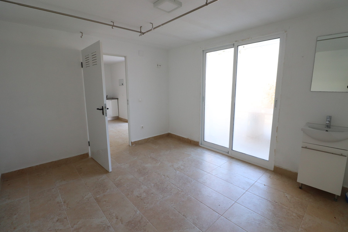 3 Bed Apartment for sale in Pinar De Campoverde Costa Blanca, Alicante, Spain