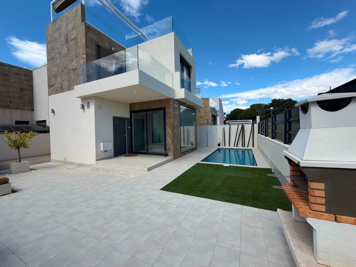 3 Bed Townhouse for sale in Ciudad Quesada Costa Blanca, Alicante, Spain