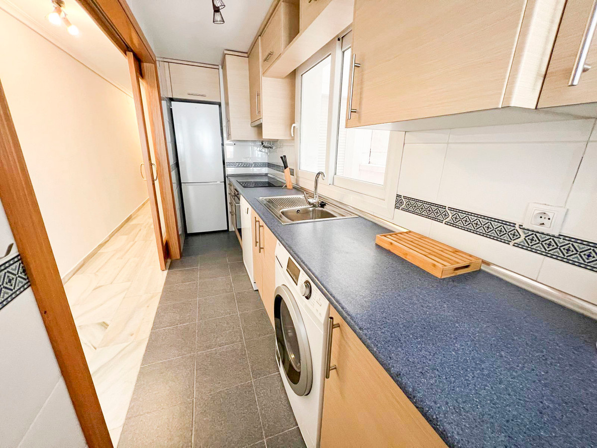 Se vende Apartamento Planta Media de 3 dormitorios en Costa Blanca, Alicante, España