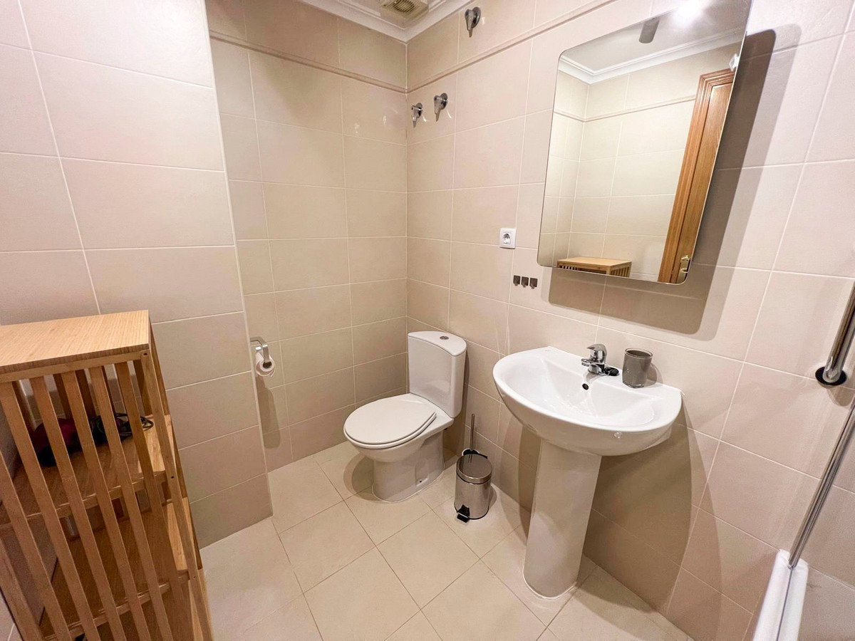 Se vende Apartamento Planta Media de 3 dormitorios en Costa Blanca, Alicante, España