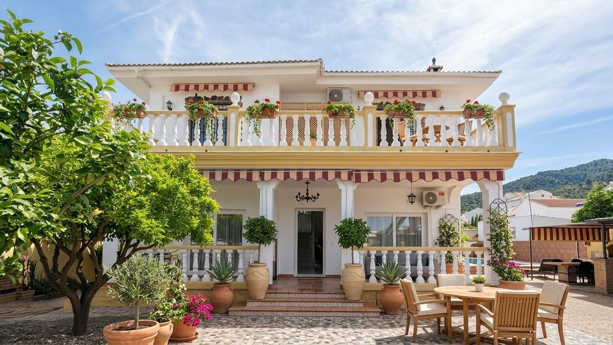 5 Bed Townhouse for sale in Alhaurín De La Torre Costa Del Sol, Málaga, Spain