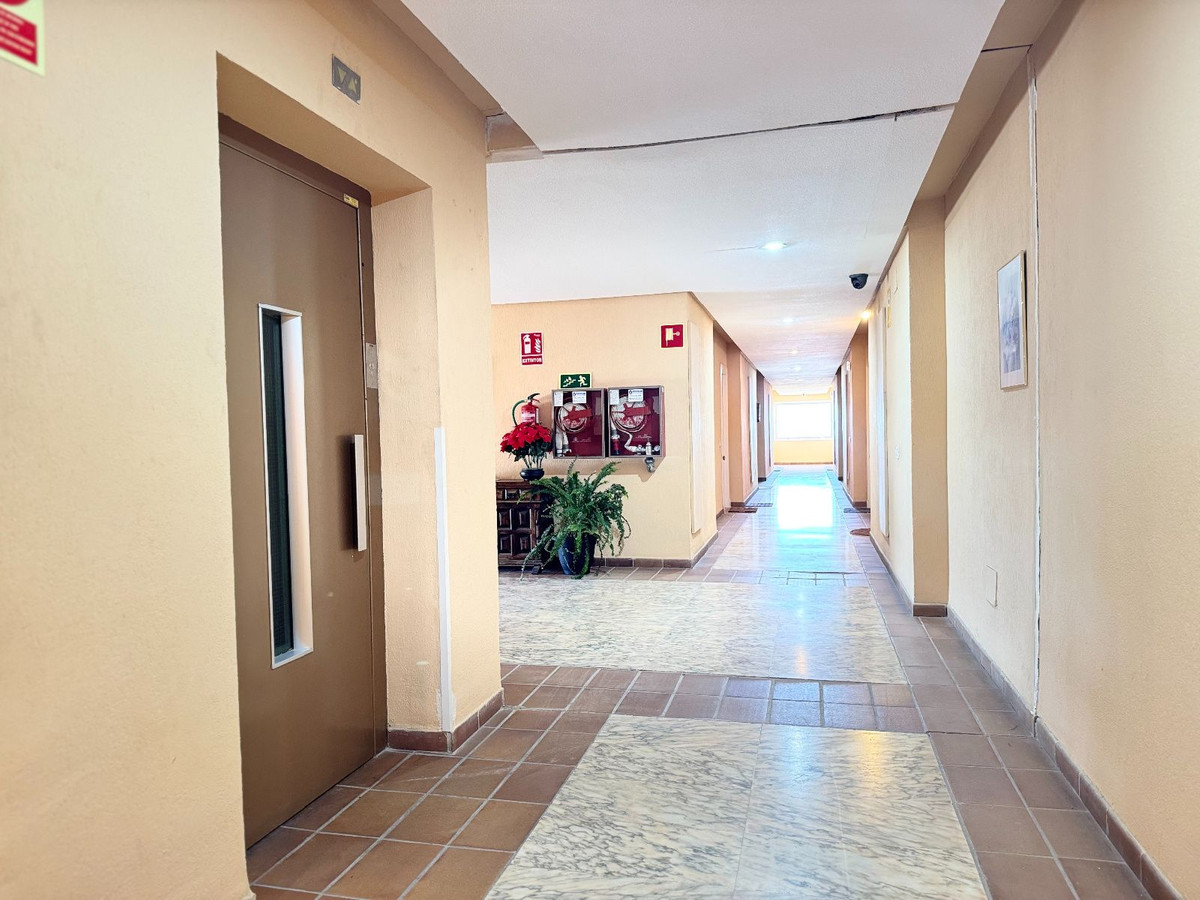 1 Bed Apartment for sale in Benalmadena Costa Del Sol, Málaga, Spain