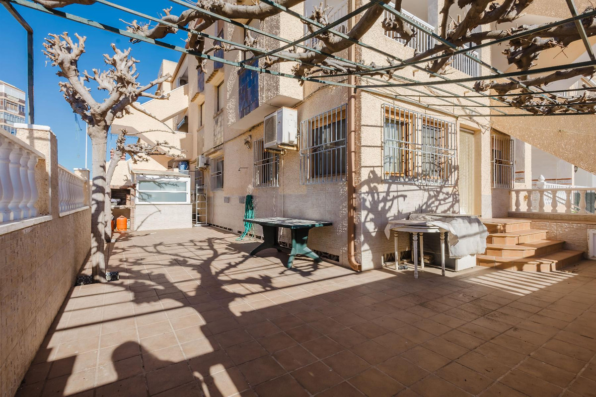 Se vende Bungalow de 3 dormitorios en Costa Blanca, Alicante, España