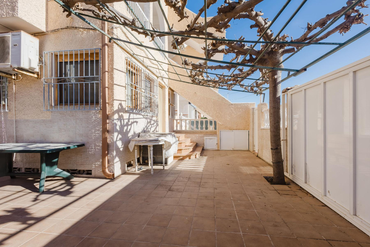 Se vende Bungalow de 3 dormitorios en Costa Blanca, Alicante, España