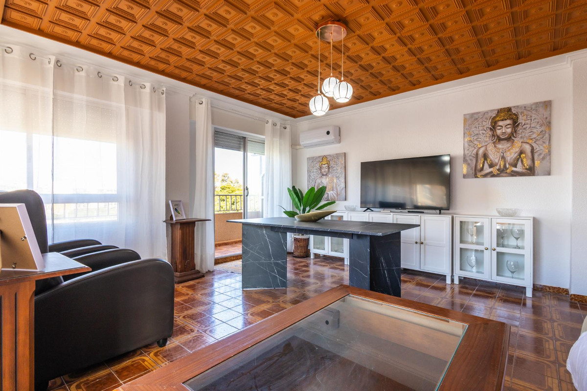 Se vende Apartamento Planta Media de 2 dormitorios en Costa Blanca, Alicante, España