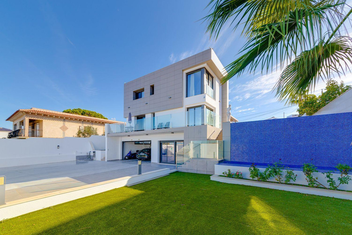 3 Bed Townhouse for sale in Los Balcones Costa Blanca, Alicante, Spain