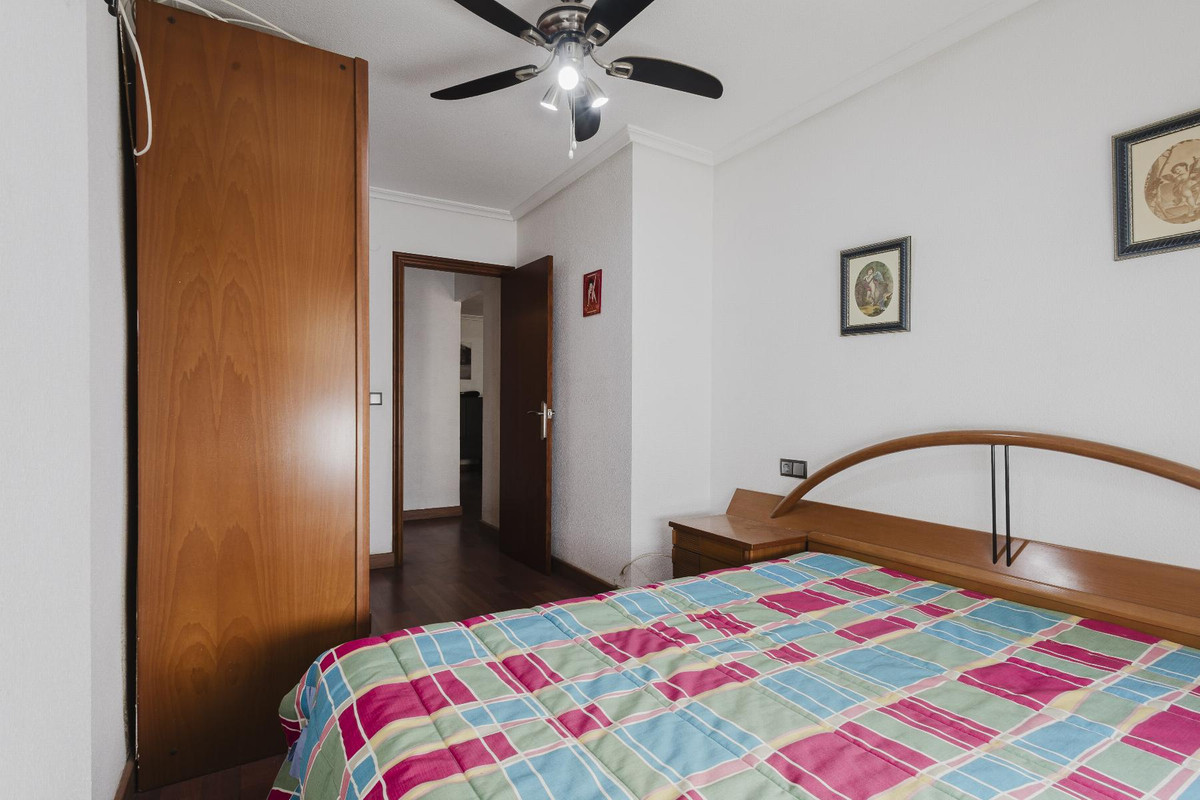 Se vende Apartamento Planta Baja de 3 dormitorios en Costa Blanca, Alicante, España