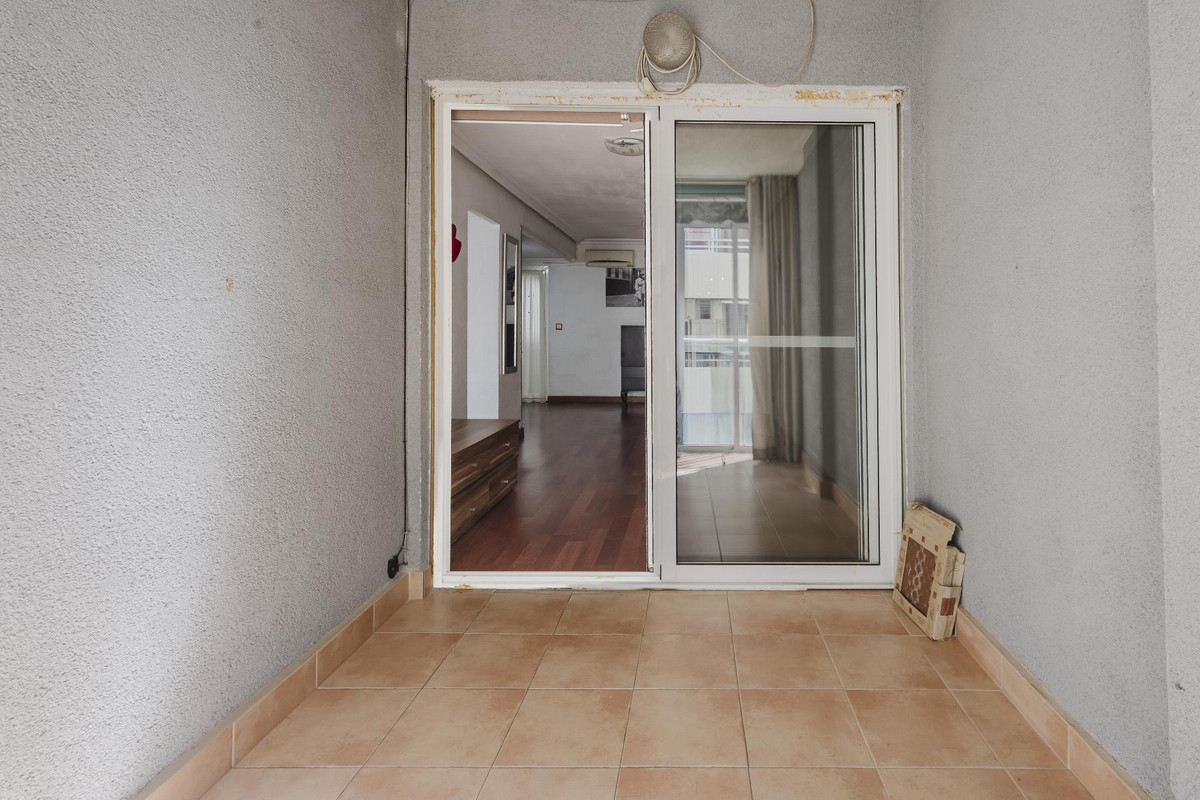 Se vende Apartamento Planta Baja de 3 dormitorios en Costa Blanca, Alicante, España