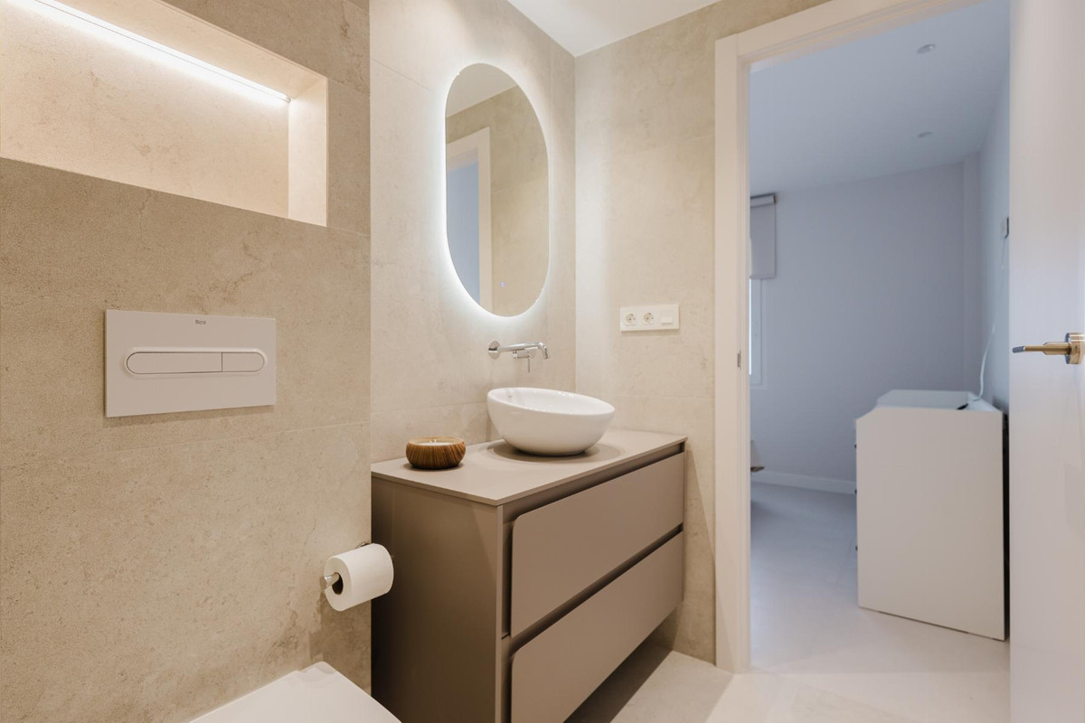 Se vende Apartamento Planta Media de 3 dormitorios en Costa Blanca, Alicante, España