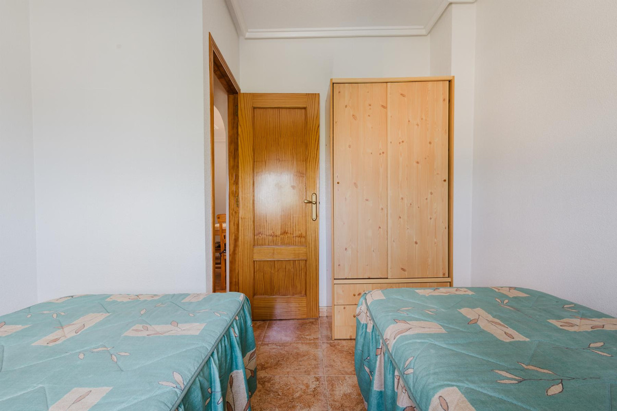 Se vende Apartamento Planta Media de 3 dormitorios en Costa Blanca, Alicante, España