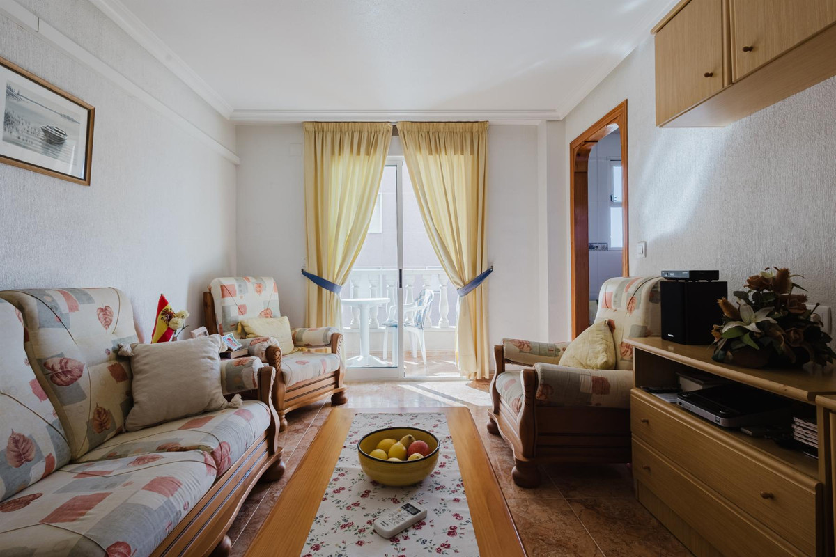Se vende Apartamento Planta Media de 3 dormitorios en Costa Blanca, Alicante, España
