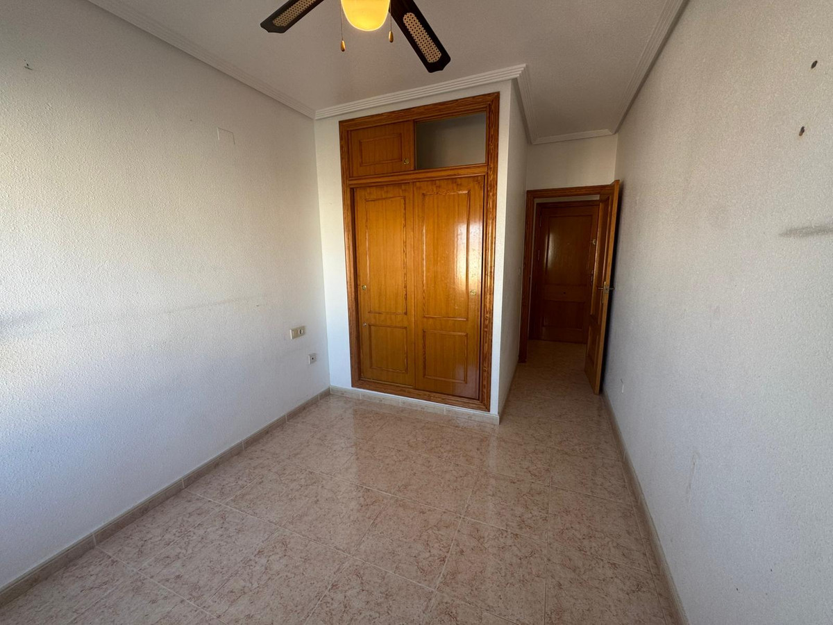 Se vende Apartamento Planta Media de 2 dormitorios en Costa Blanca, Alicante, España