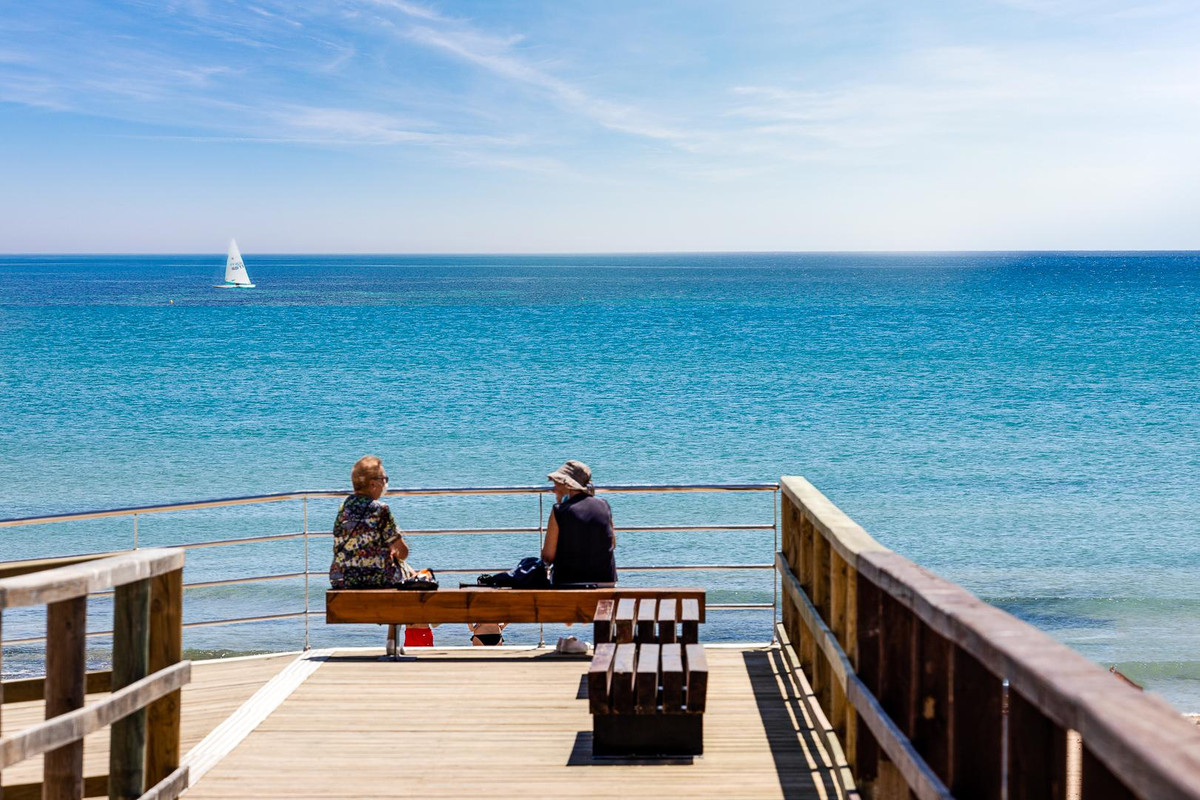 Se vende Apartamento Planta Media de 2 dormitorios en Costa Blanca, Alicante, España