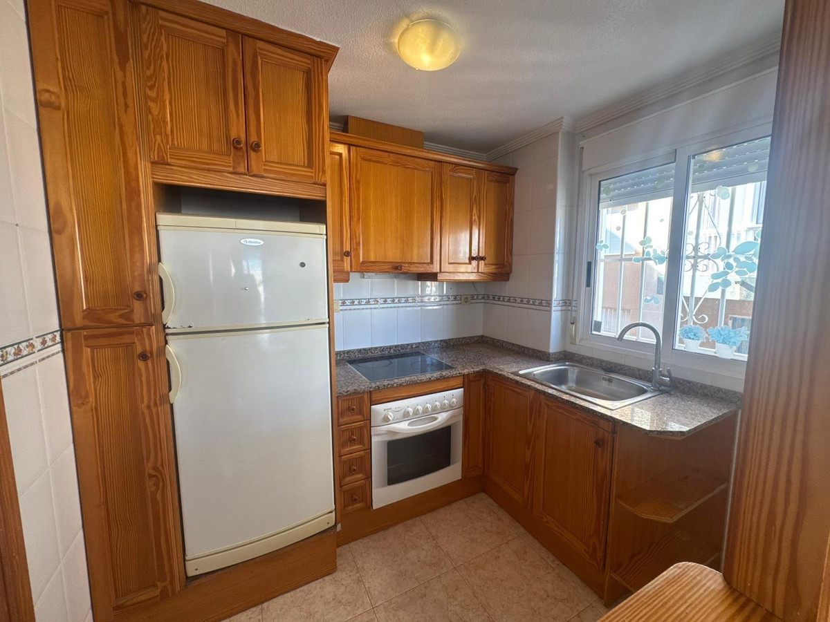 Se vende Apartamento Planta Media de 2 dormitorios en Costa Blanca, Alicante, España