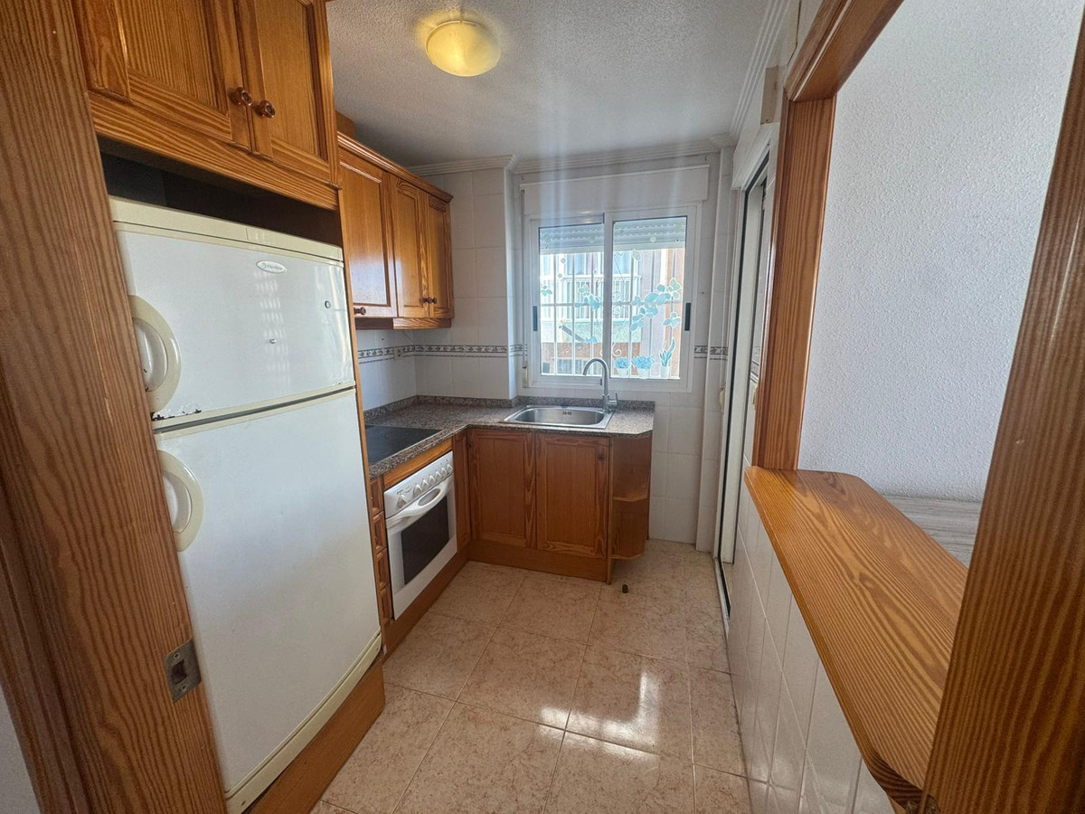 Se vende Apartamento Planta Media de 2 dormitorios en Costa Blanca, Alicante, España