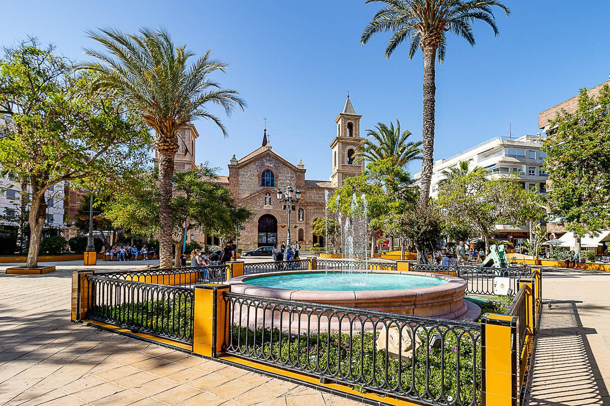Se vende Ático de 2 dormitorios en Costa Blanca, Alicante, España