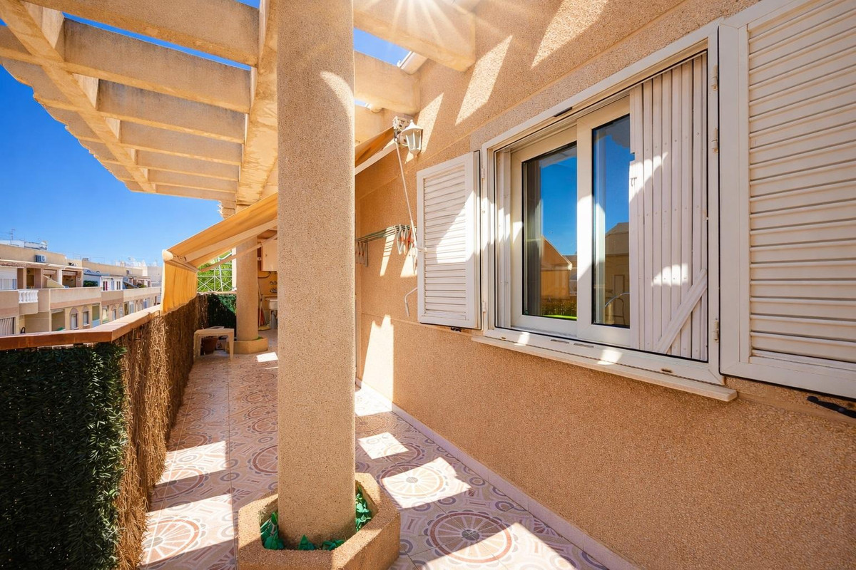 Se vende Ático de 2 dormitorios en Costa Blanca, Alicante, España