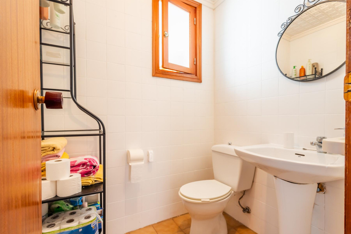 Se vende Apartamento Planta Media de 3 dormitorios en Costa Blanca, Alicante, España