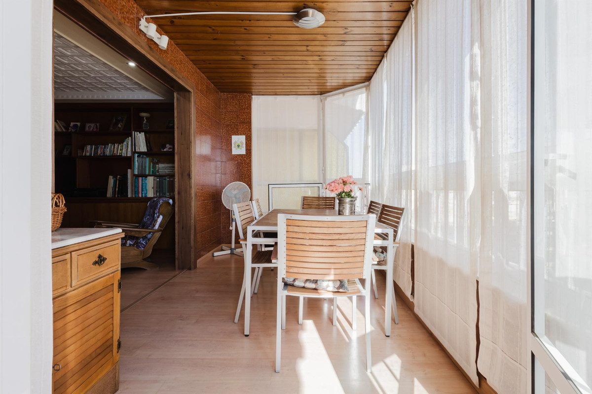 Se vende Apartamento Planta Media de 3 dormitorios en Costa Blanca, Alicante, España