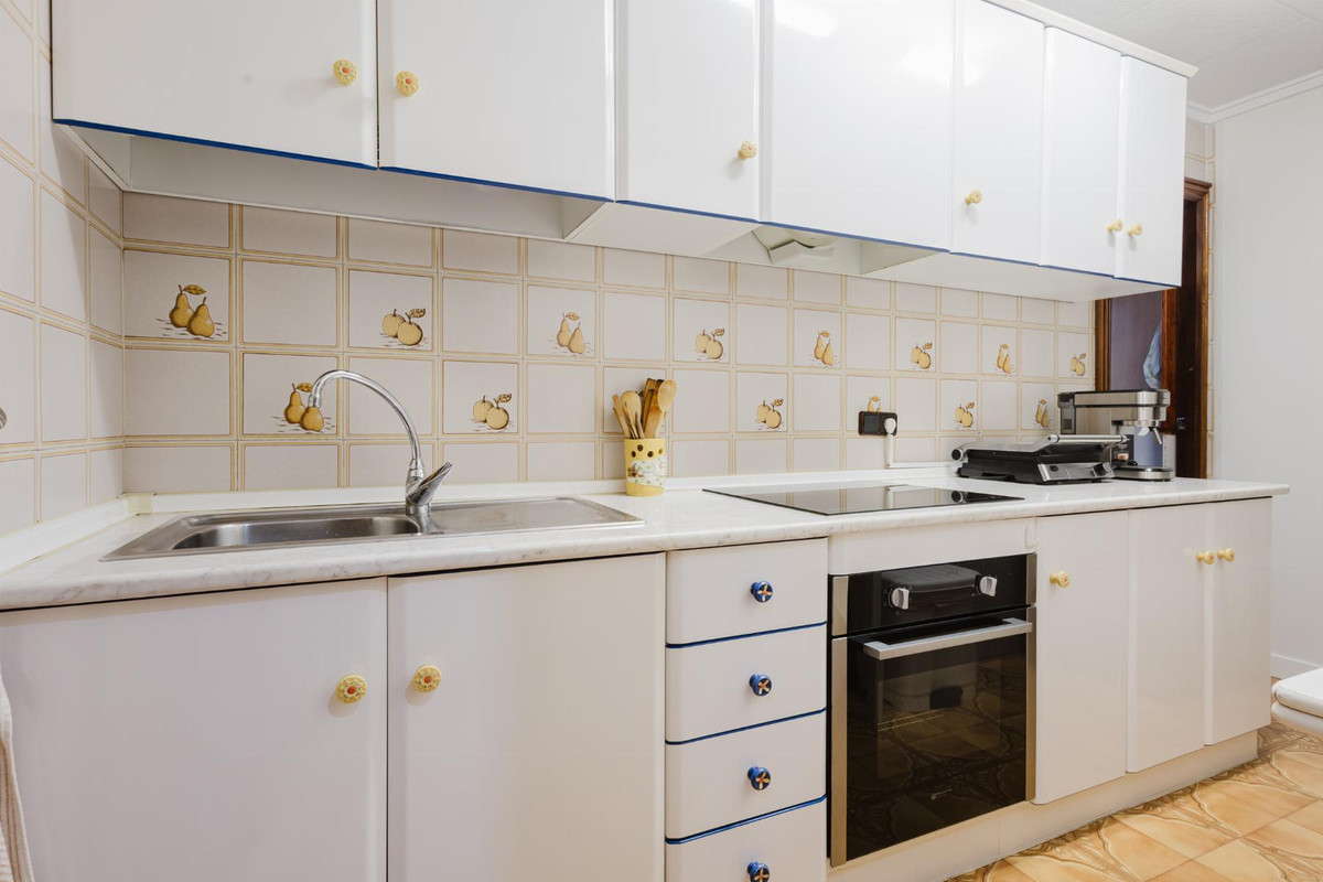 Se vende Apartamento Planta Media de 3 dormitorios en Costa Blanca, Alicante, España