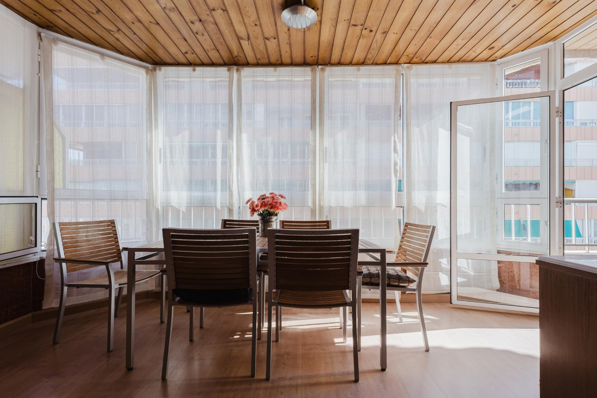 Se vende Apartamento Planta Media de 3 dormitorios en Costa Blanca, Alicante, España