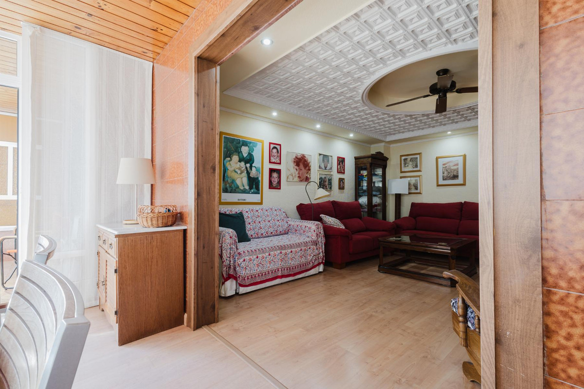 Se vende Apartamento Planta Media de 3 dormitorios en Costa Blanca, Alicante, España
