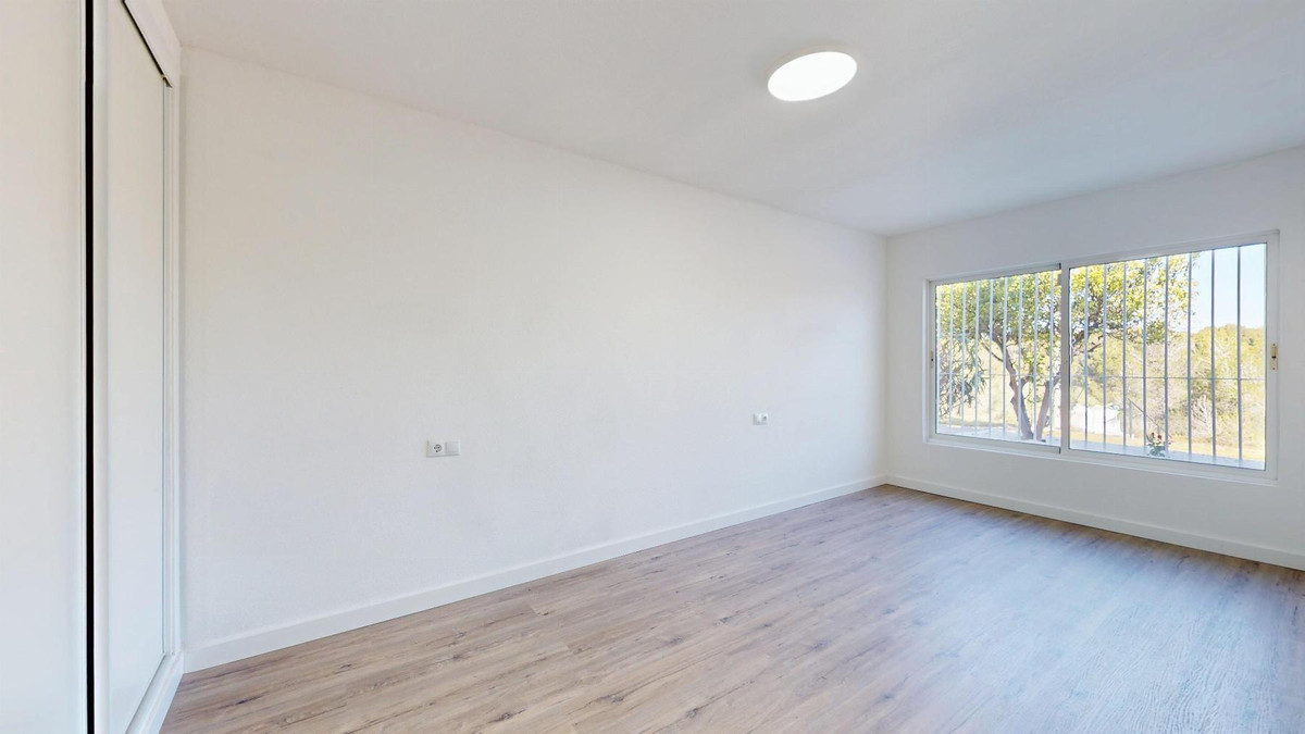 2 Bed Townhouse for sale in Villamartin Costa Blanca, Alicante, Spain