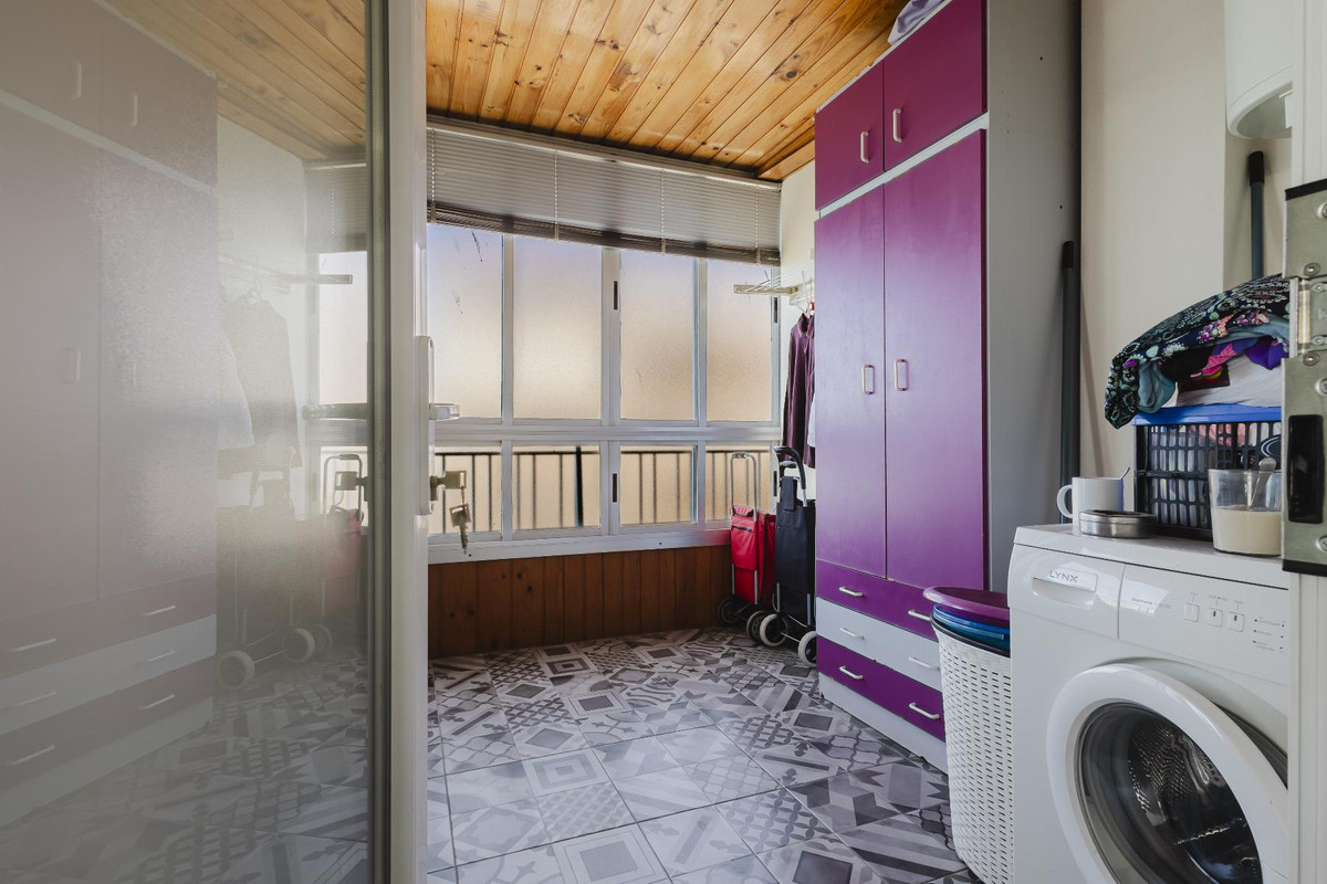 Se vende Apartamento Planta Media de 3 dormitorios en Costa Blanca, Alicante, España