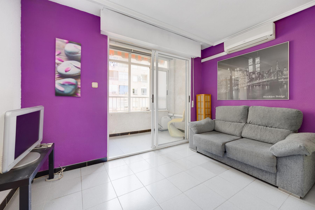 Se vende Apartamento Planta Media de 1 dormitorios en Costa Blanca, Alicante, España
