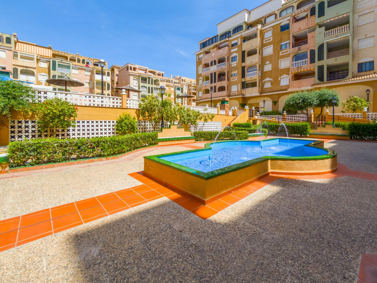 Se vende Apartamento Planta Media de 1 dormitorios en Costa Blanca, Alicante, España