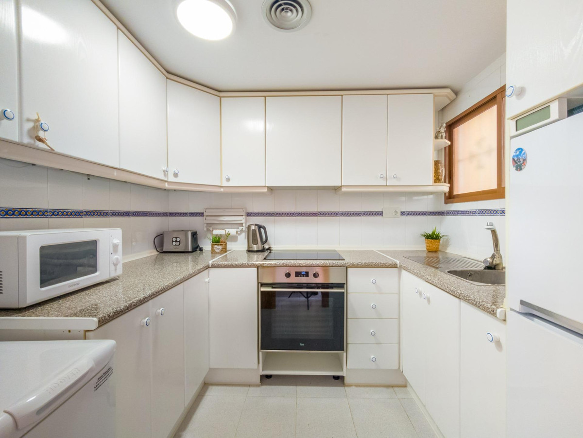Se vende Apartamento Planta Media de 1 dormitorios en Costa Blanca, Alicante, España