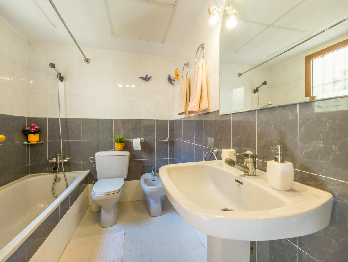 Se vende Apartamento Planta Media de 1 dormitorios en Costa Blanca, Alicante, España