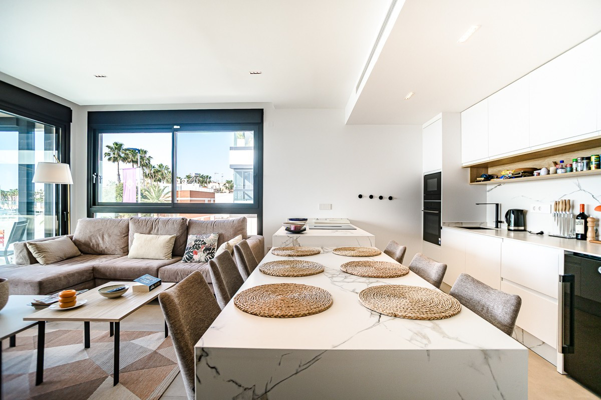 Se vende Apartamento Planta Media de 3 dormitorios en Costa Calida, Murcia, España