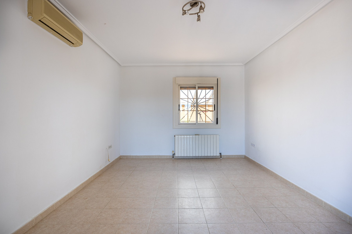 5 Bed Townhouse for sale in Benijofar Costa Blanca, Alicante, Spain