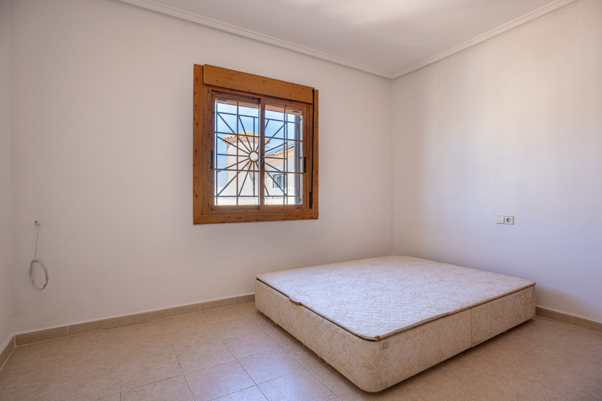 5 Bed Townhouse for sale in Benijofar Costa Blanca, Alicante, Spain
