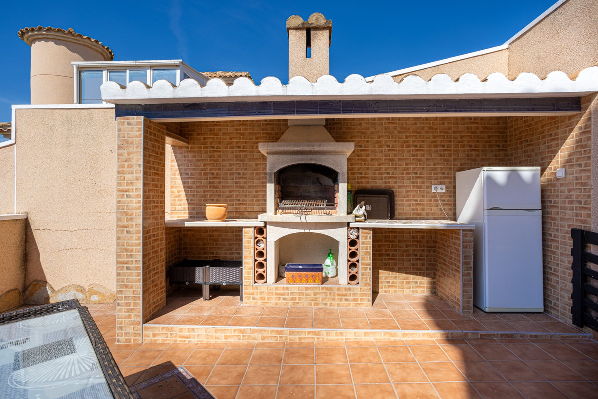 5 Bed Townhouse for sale in Benijofar Costa Blanca, Alicante, Spain