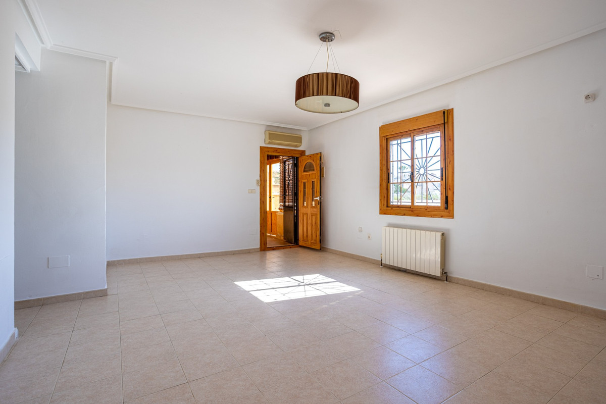 5 Bed Townhouse for sale in Benijofar Costa Blanca, Alicante, Spain