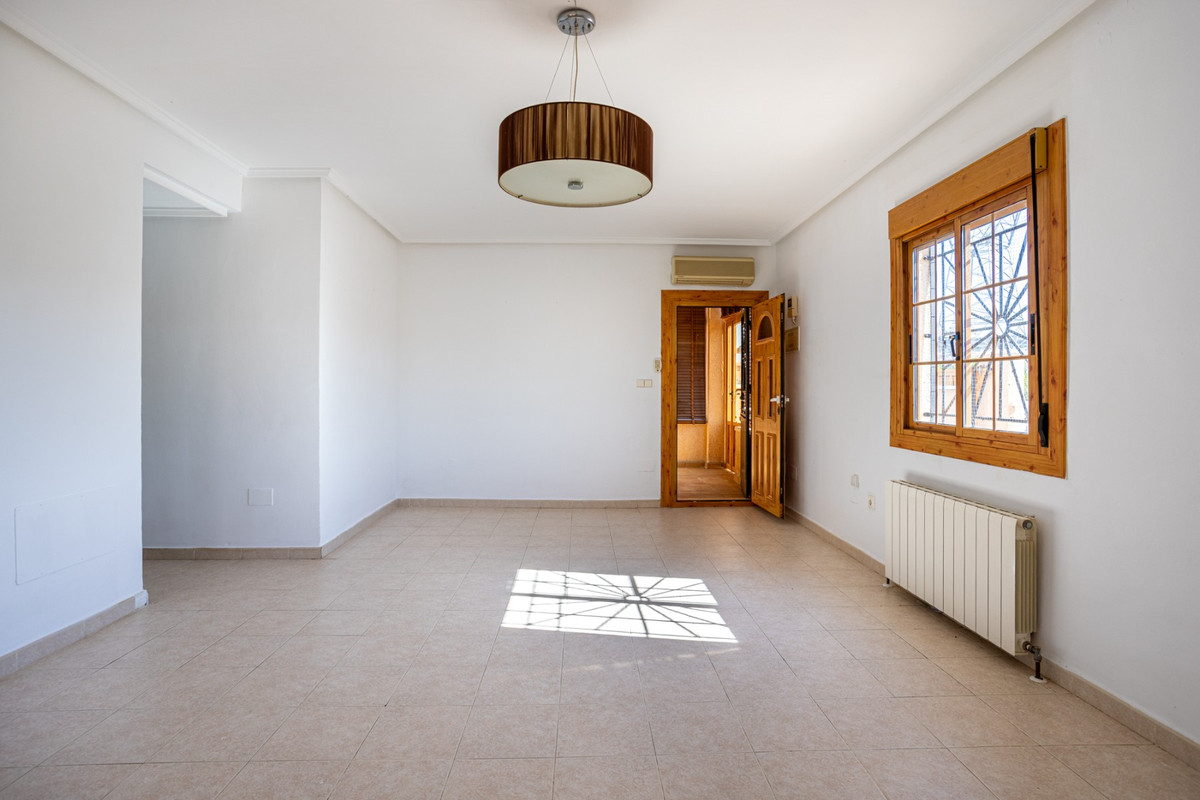 5 Bed Townhouse for sale in Benijofar Costa Blanca, Alicante, Spain