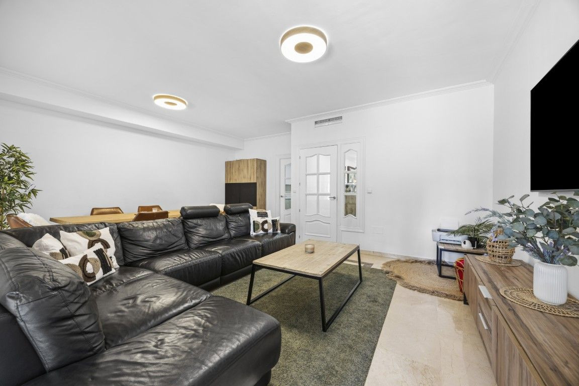 3 Bed Townhouse for sale in Nagüeles Costa Del Sol, Málaga, Spain