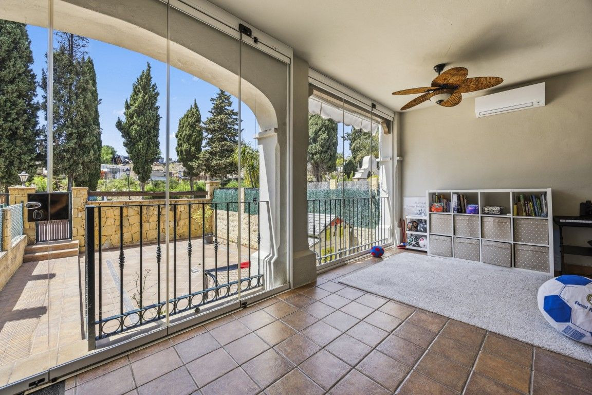 3 Bed Townhouse for sale in Nagüeles Costa Del Sol, Málaga, Spain