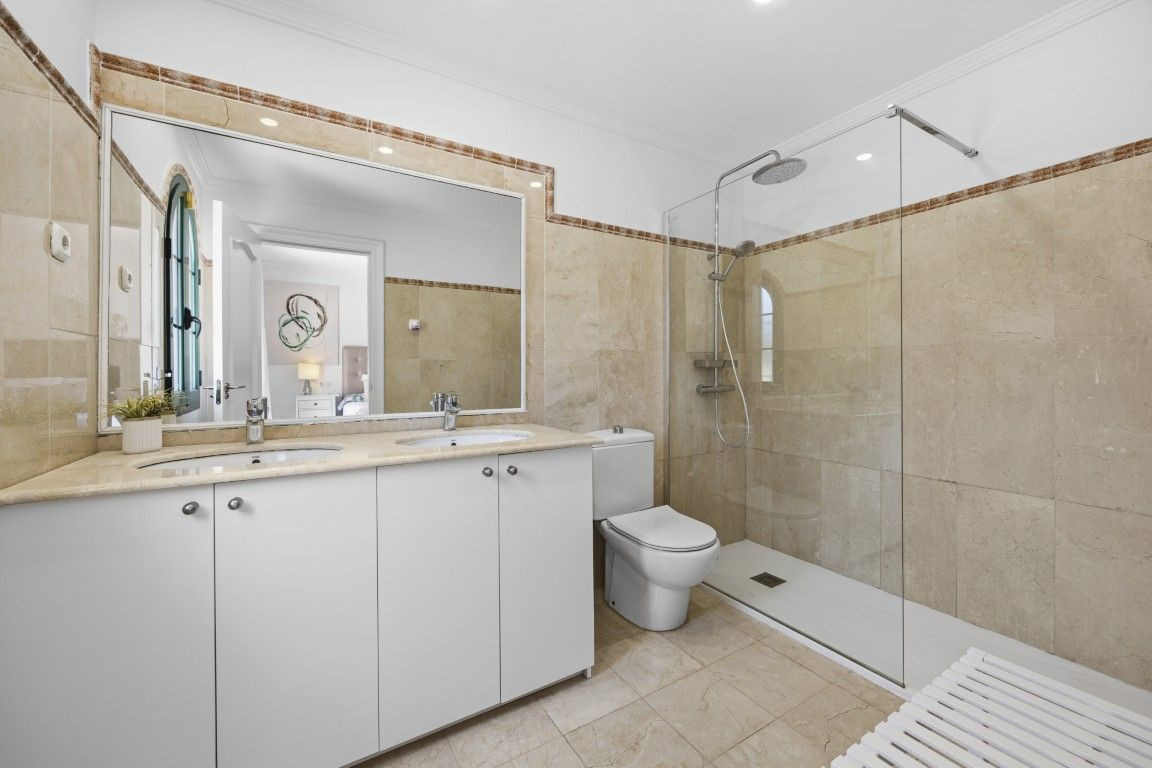 3 Bed Townhouse for sale in Nagüeles Costa Del Sol, Málaga, Spain