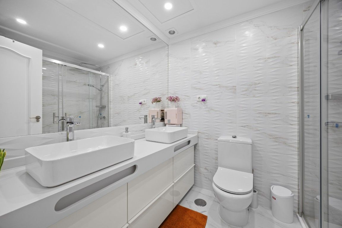 3 Bed Townhouse for sale in Nagüeles Costa Del Sol, Málaga, Spain