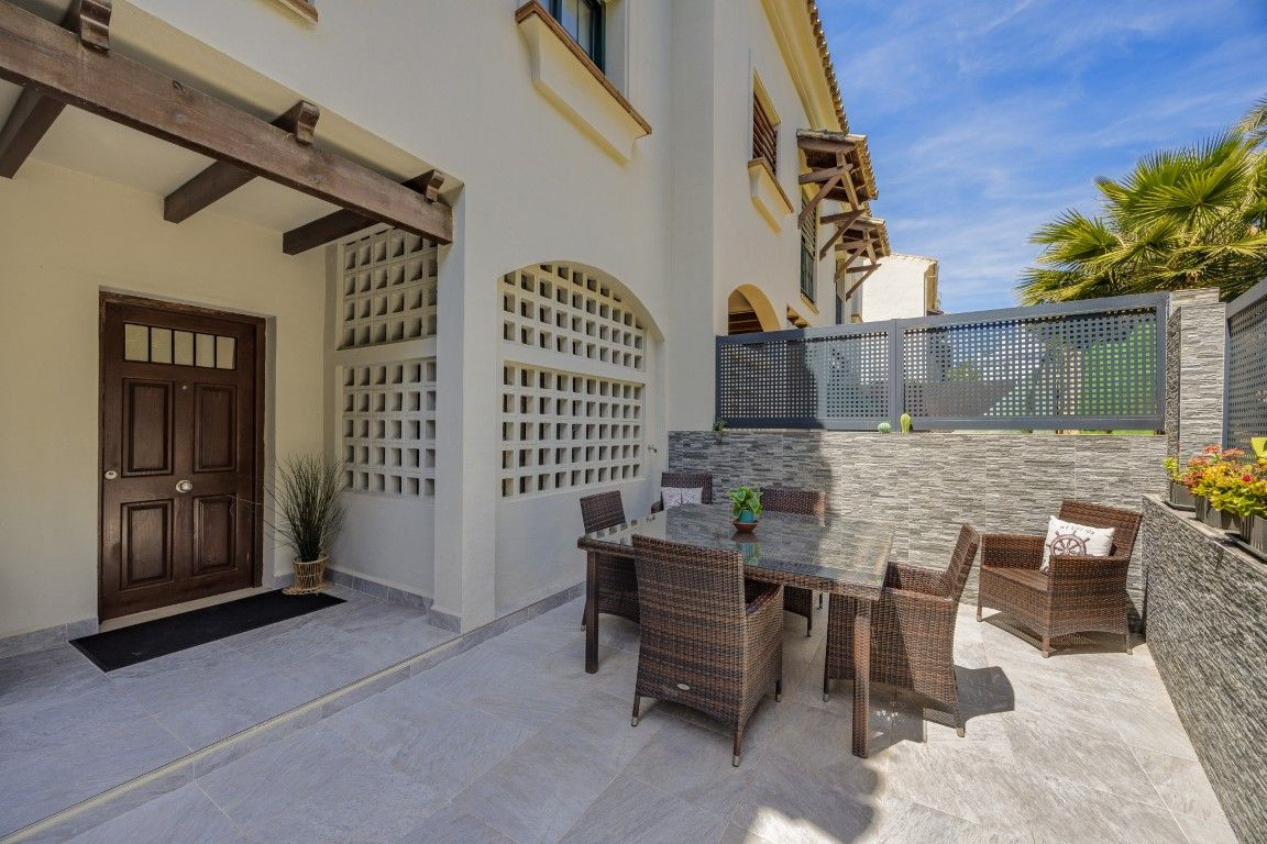 3 Bed Townhouse for sale in Nagüeles Costa Del Sol, Málaga, Spain